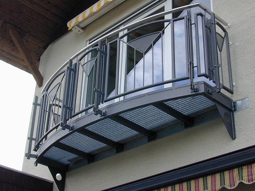 Wulf & Berger Büttelborn - frei tragender Balkon